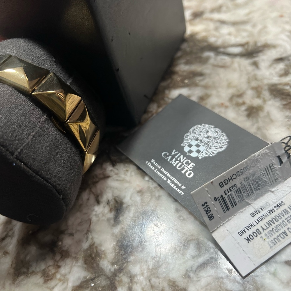 Vince Camuto Women's Gold Geometric Watch - Picture 5 of 5